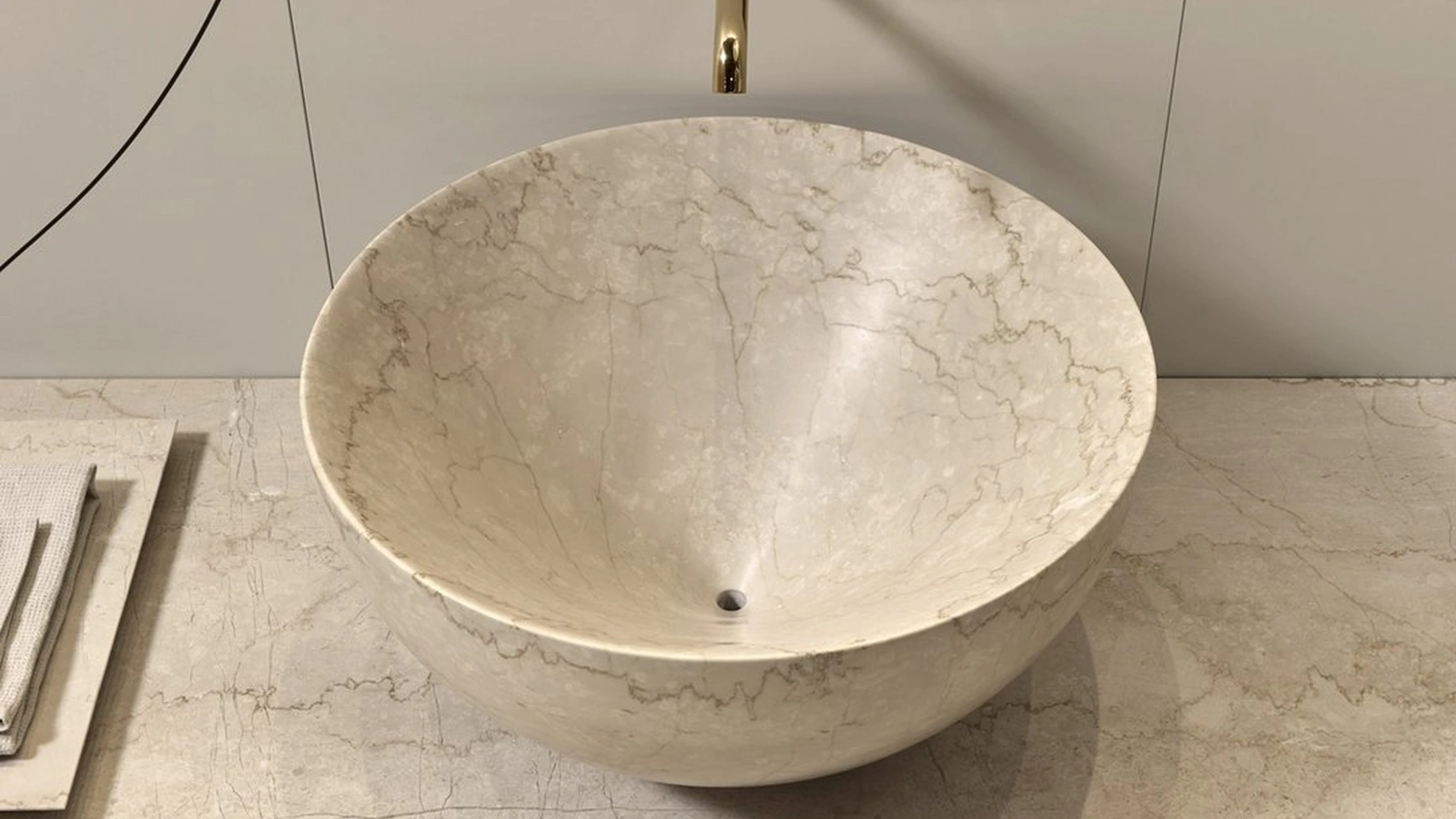 Nadir marble washbasin in Botticino marble by Antoniolupi