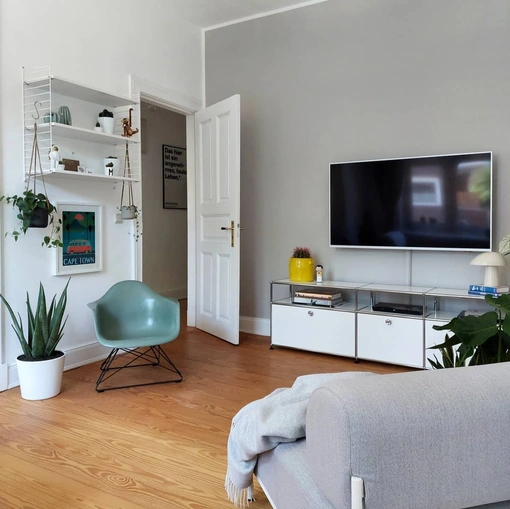 Eames Fiberglass plastic armchair by Vitra.