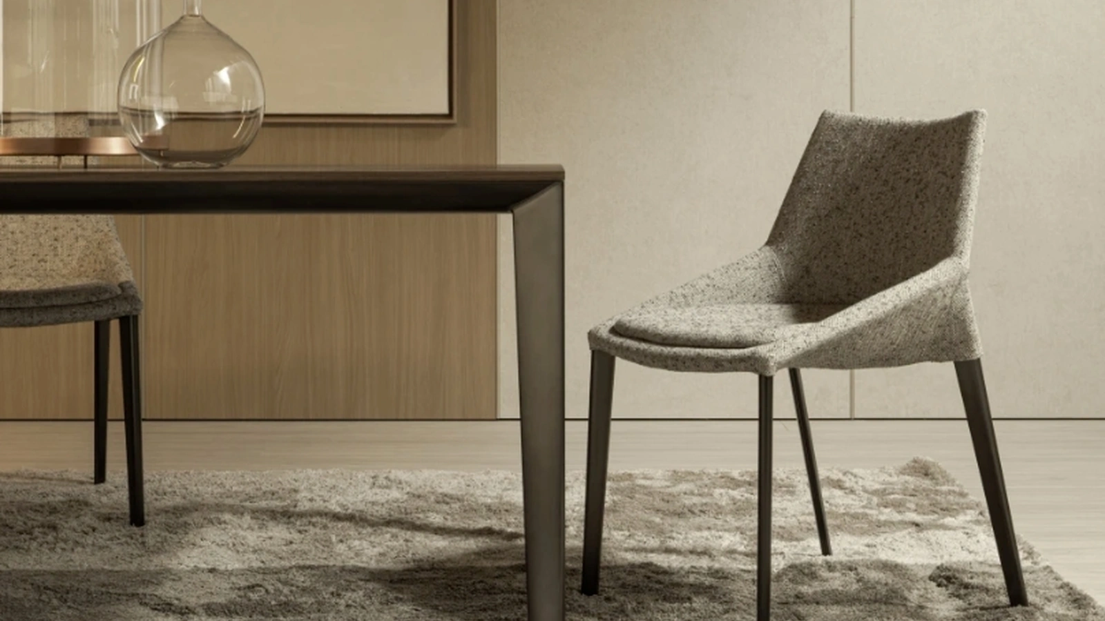 Outline fabric chair by Molteni & C