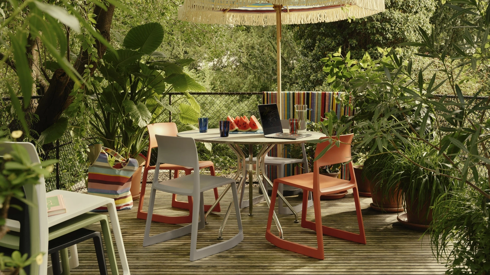 Vitra Tip Ton design chair