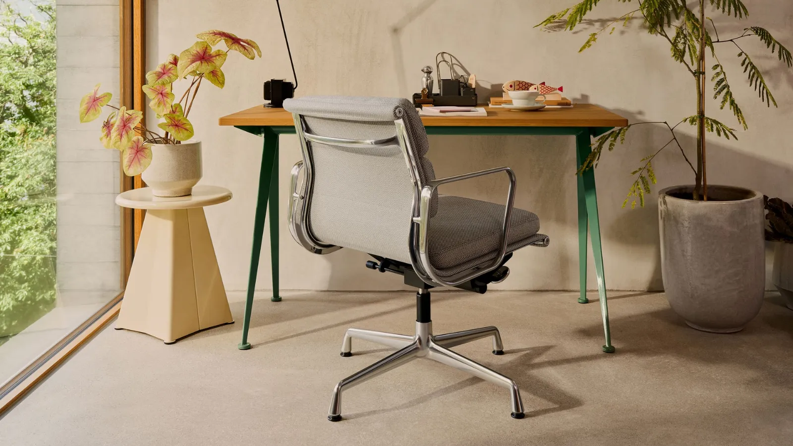 Compass Direction writing desk by Vitra.