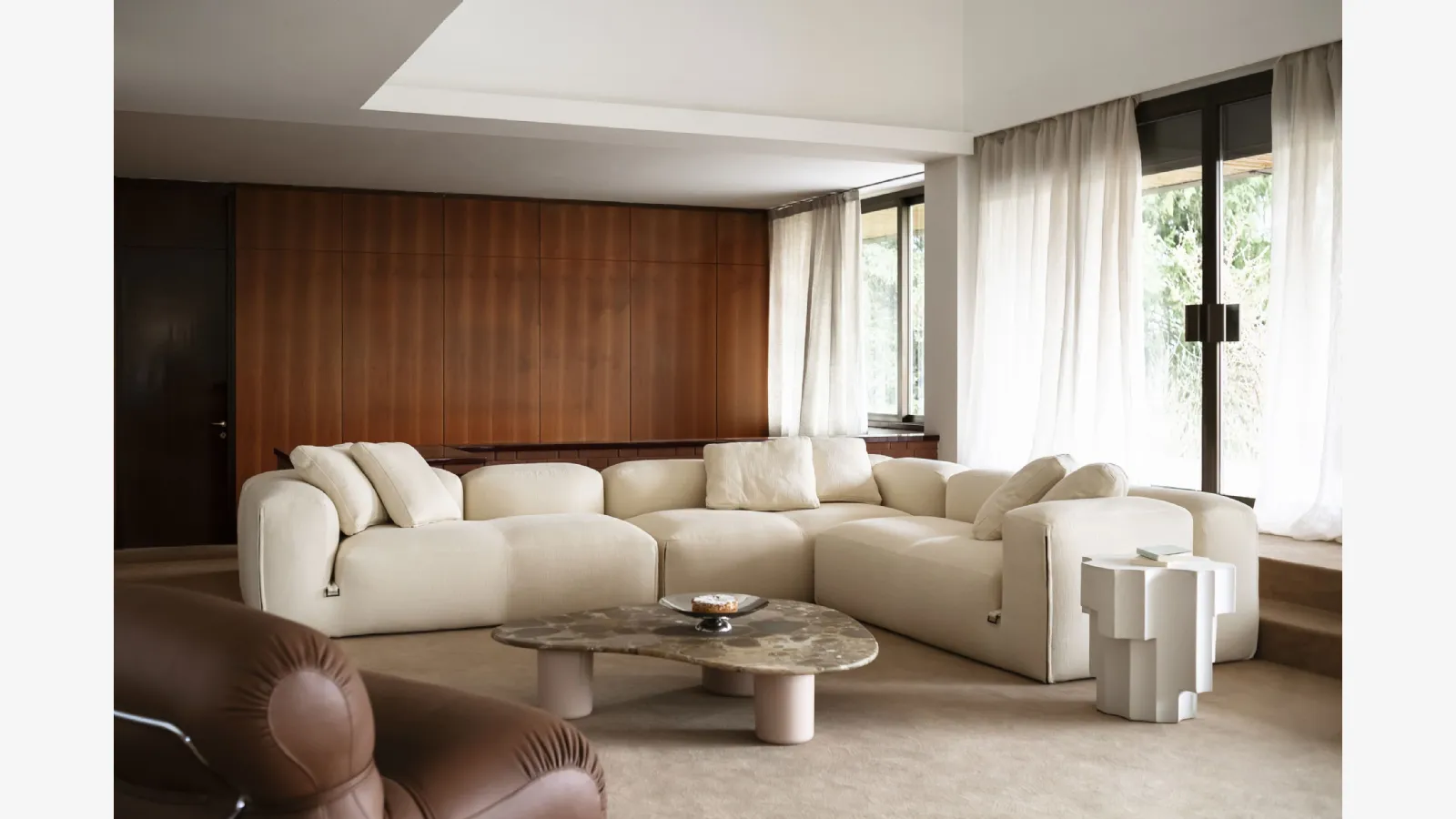 Gian & Pan coffee tables in marble and cement by Tacchini.