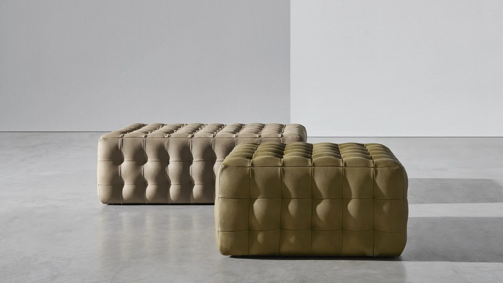 Chocolat pouf padded and quilted by Twils.