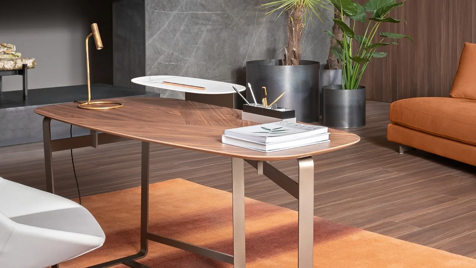 Design writing desk Gauss by Bonaldo