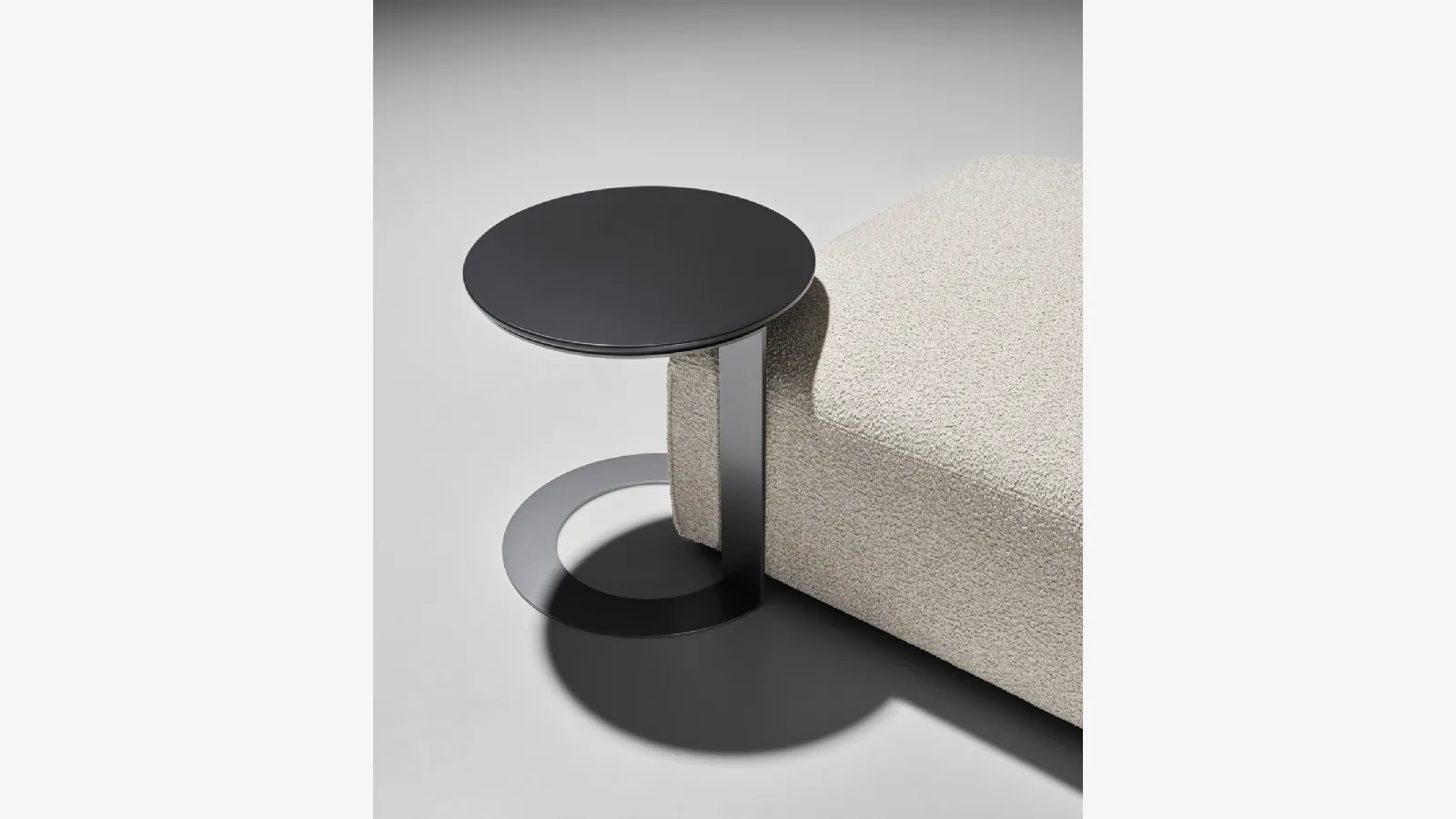 Twils' Otto coffee table