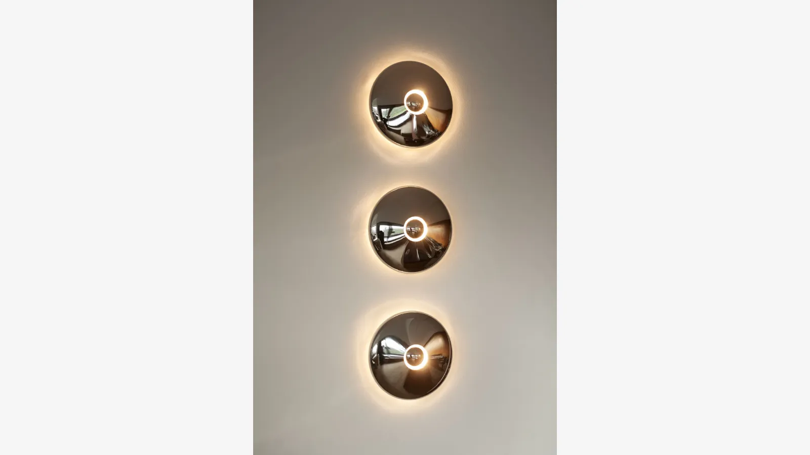 Wall lamp by Andrea Tacchini