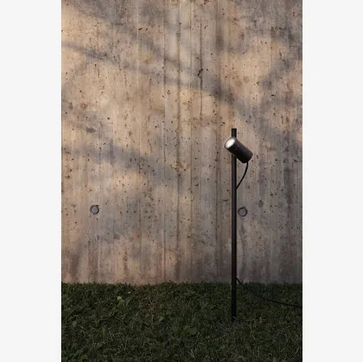 Lux Spike outdoor lamp by ILTI lighting