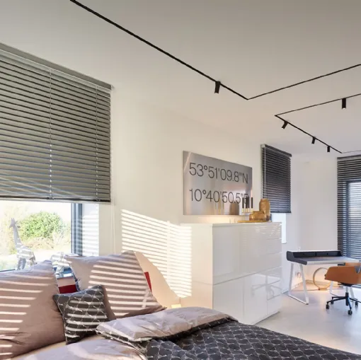 Artemide's Vector Magnetic Lamp.