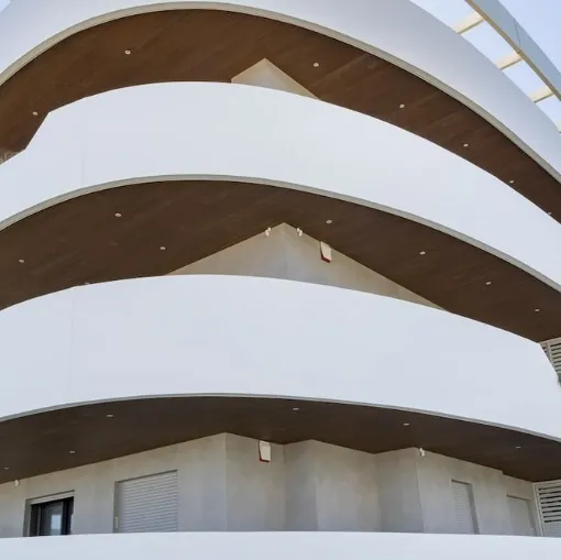 Boiserie Ultrashield Twix Full Claddy in Teak by Déco.