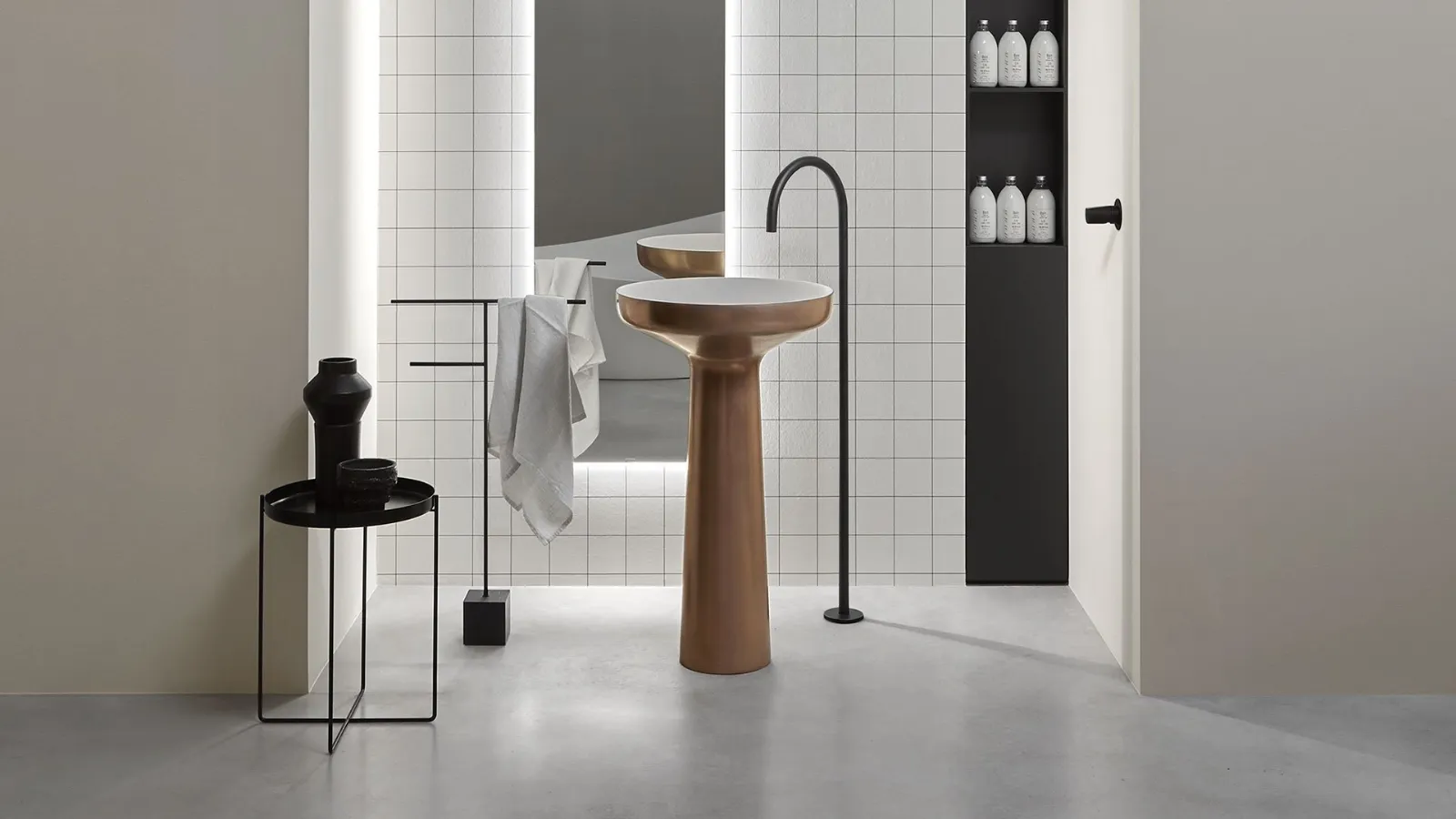 Antoniolupi's Ago85 pedestal washbasin
