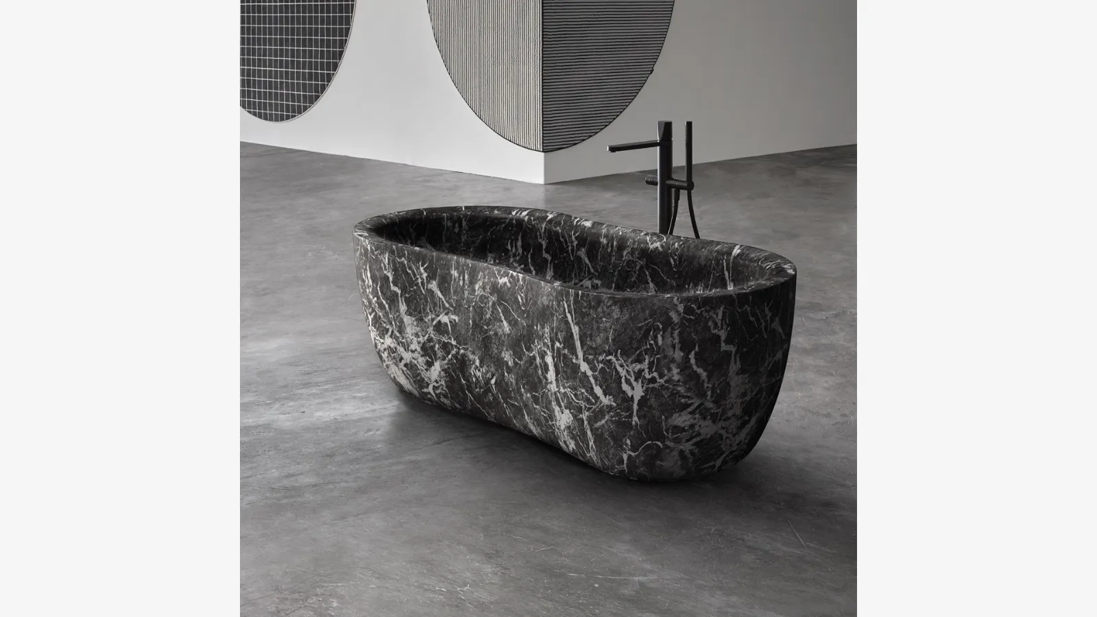 Fida Marble Bathtub by Antoniolupi