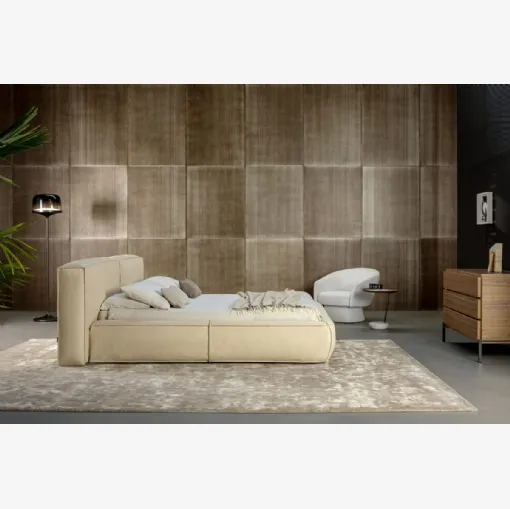 Bonaldo's Fluff leather bed