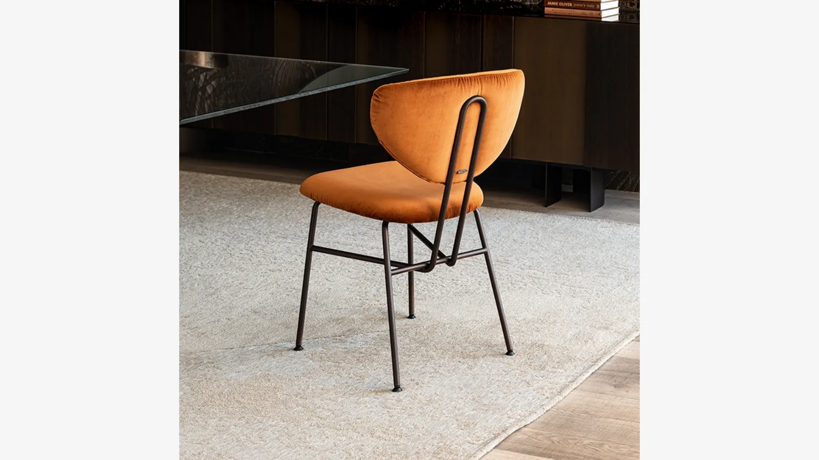 Chloe chair in velvet by Cattelan Italia.