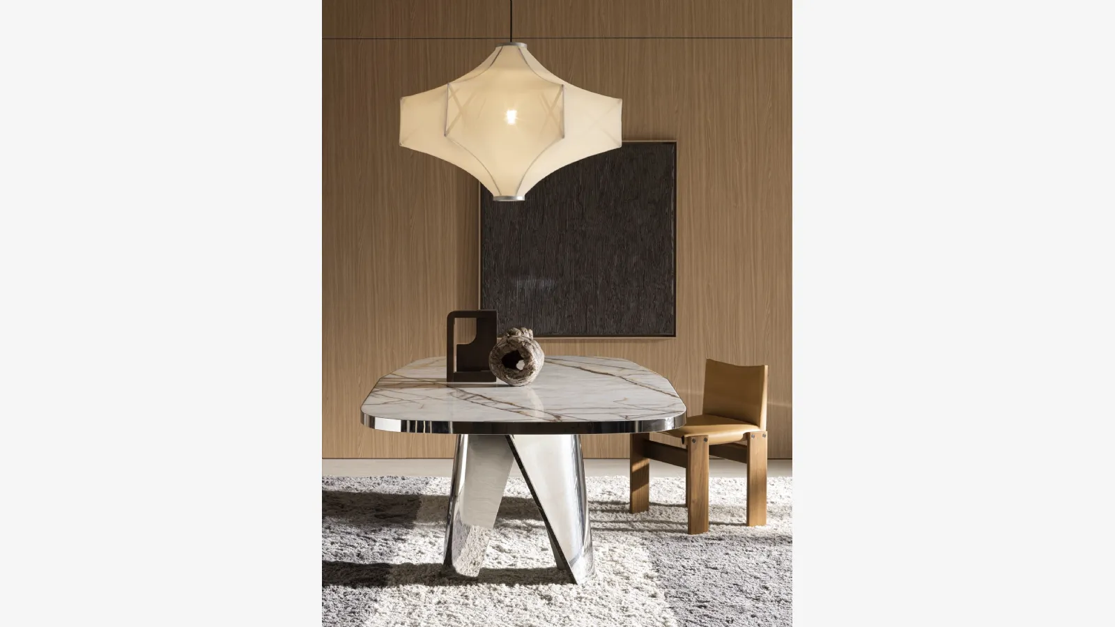 Lise Table with Molteni & C marble top.