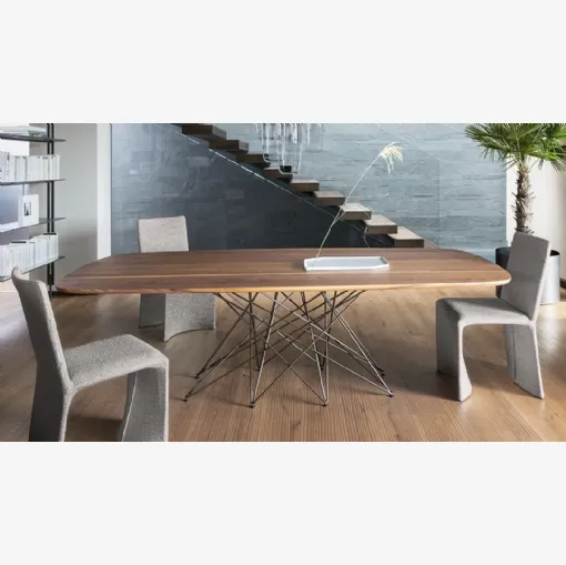 Octa Wood table by Bonaldo