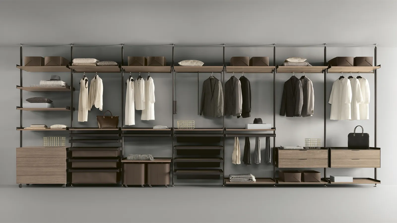 Zenit Elm Walk-in Closet by Rimadesio