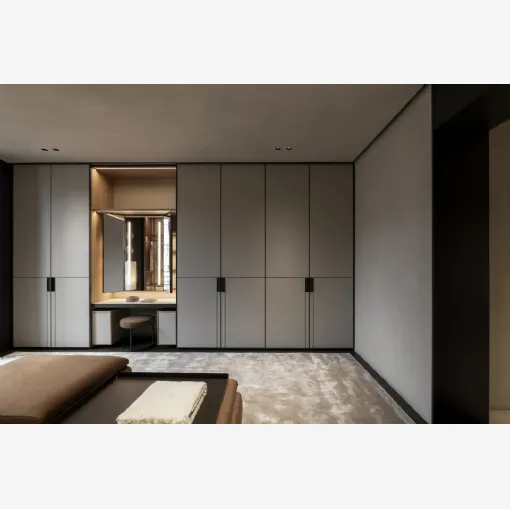 Gliss Master Walk-in Closet - DC Door by Molteni & C