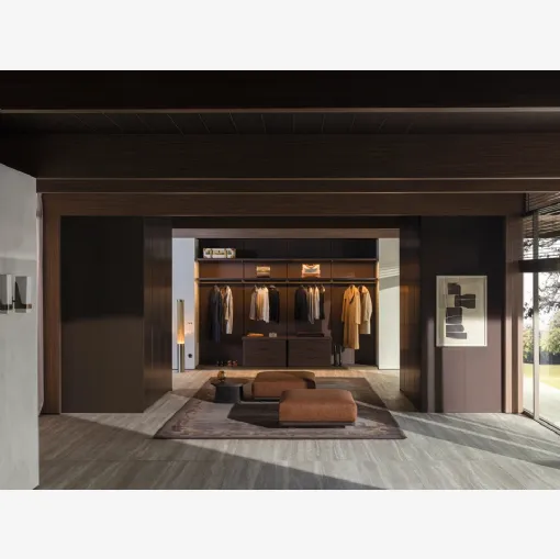 Master Dressing Walk-in Closet by Molteni & C