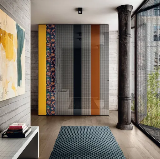 NOW Colorato di Lago Wardrobe