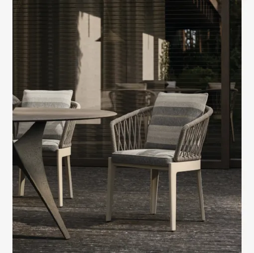 Chelsea Chair by Molteni & C