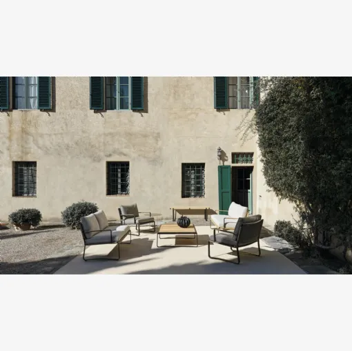 Phoenix outdoor furniture in polypropylene rope by Molteni & C