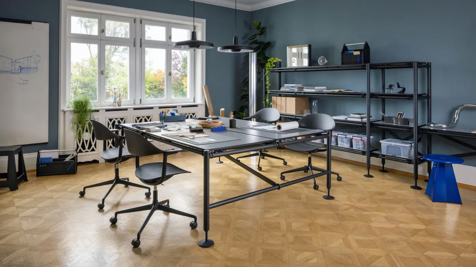 Vitra's Comma Operational Desk