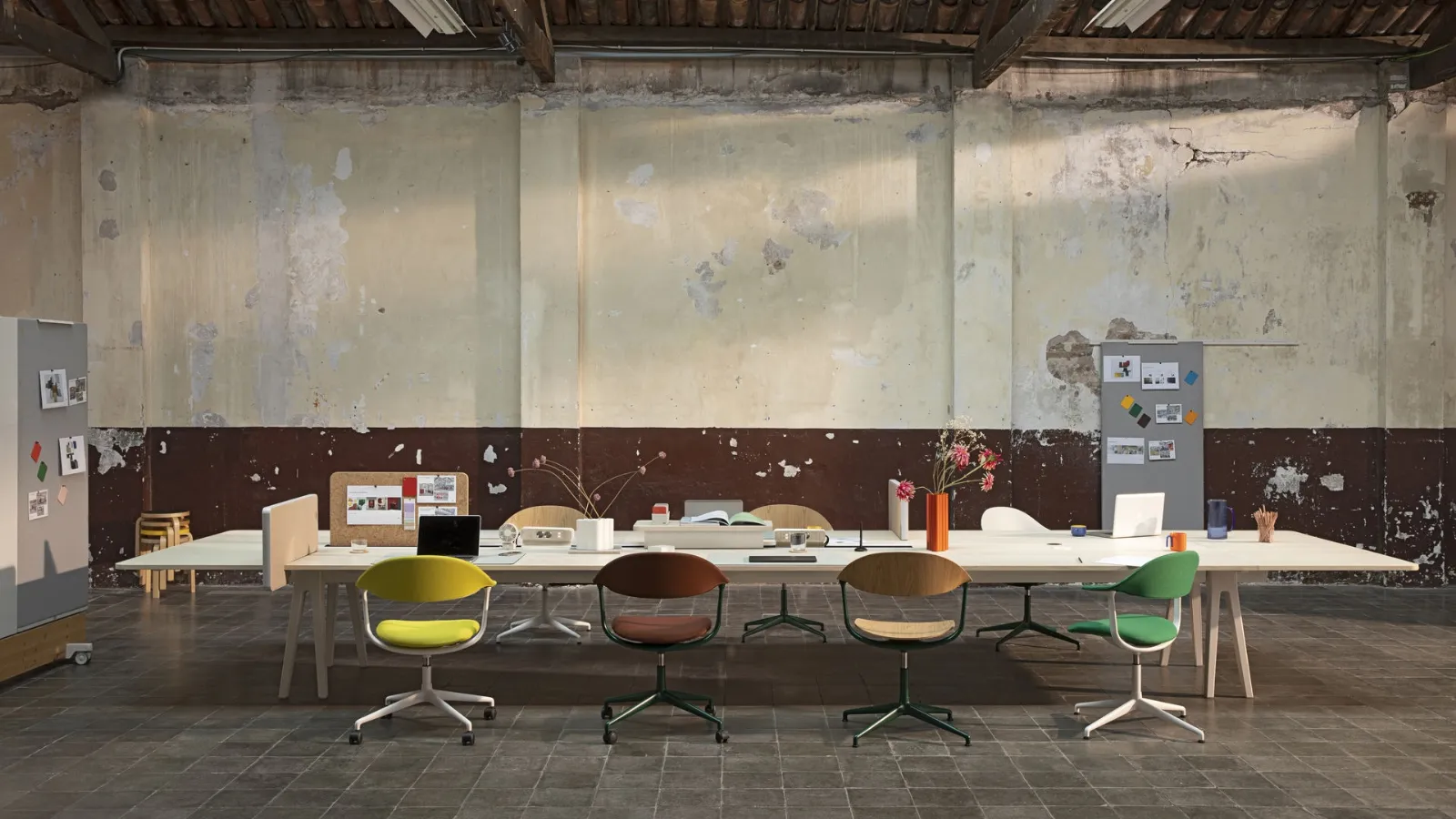 Mynt Operative Chair by Vitra