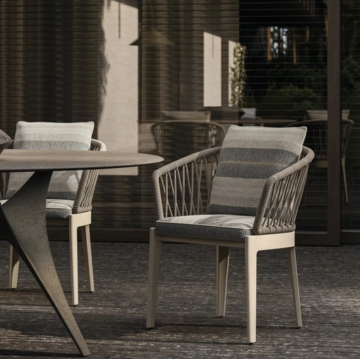 Chelsea Chair by Molteni & C