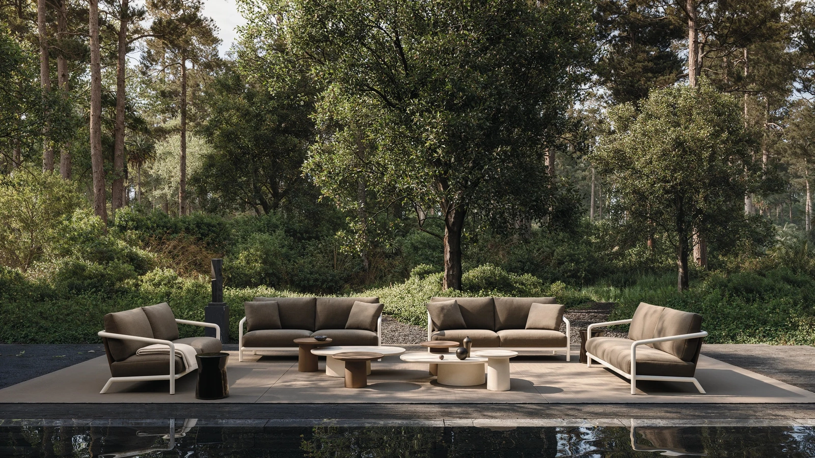 Louisa coffee tables by Molteni & C