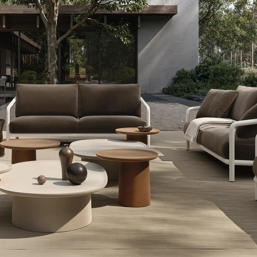 Louisa coffee tables by Molteni & C