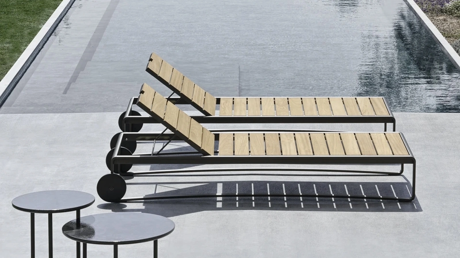 Guell Bed by Molteni & C
