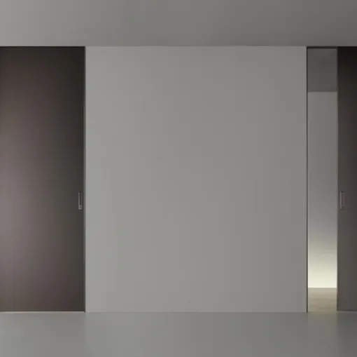 Sliding internal door Aura in lacquered glass by Rimadesio